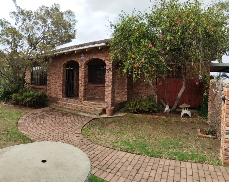 3 Bedroom Property for Sale in Azalea Park Eastern Cape